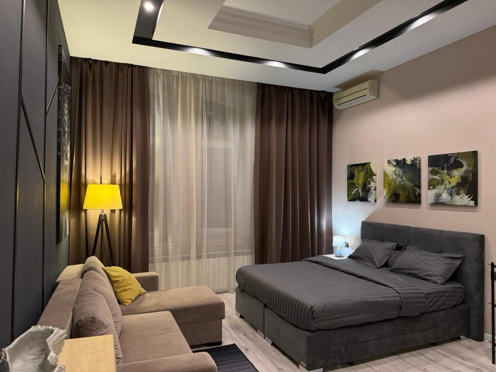 Vip - Дві Спальні Метро Хрещатик Лютеранська 3 Kyiv Exterior photo